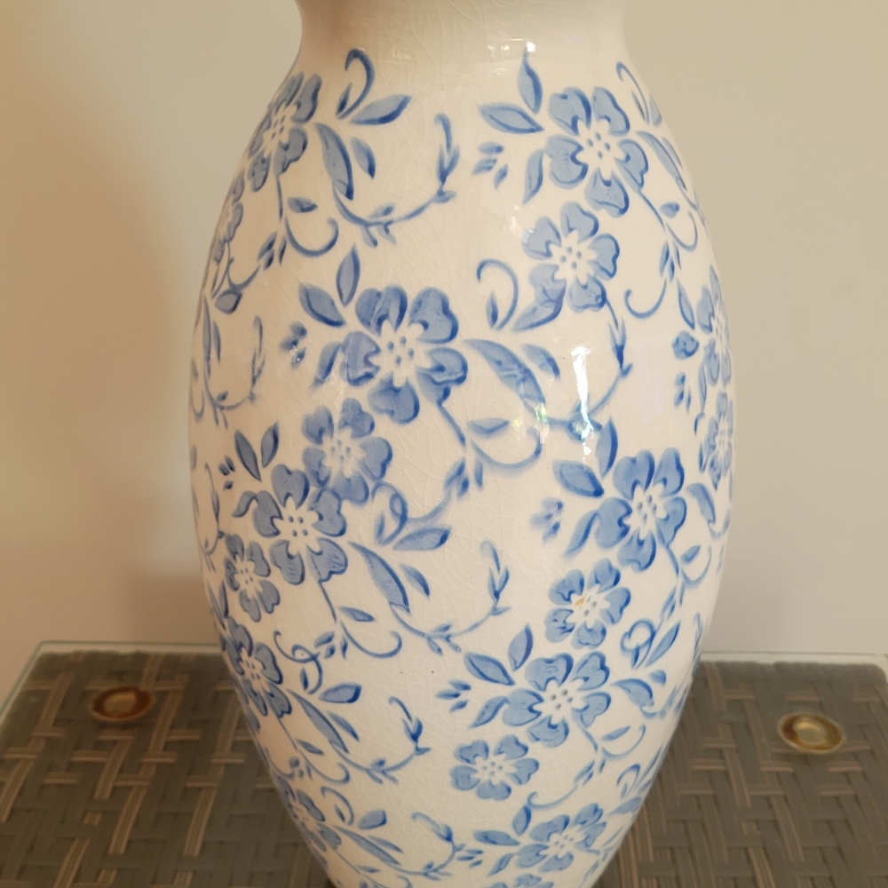 Elegant Blue Floral Ceramic Vase - Picture 5 of 5